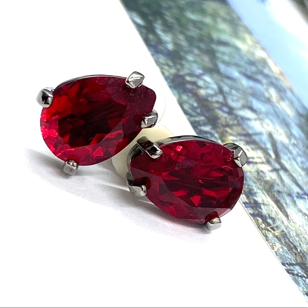 Red Swarovski pear shaped /tear drop clip earrings